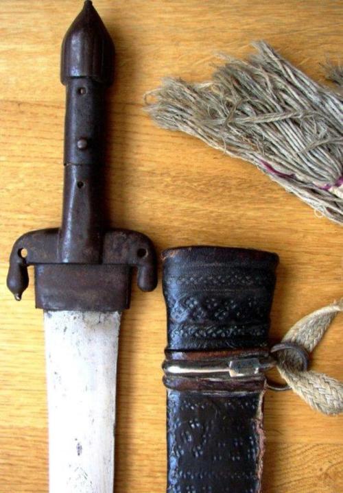 Omani antique sword kattara